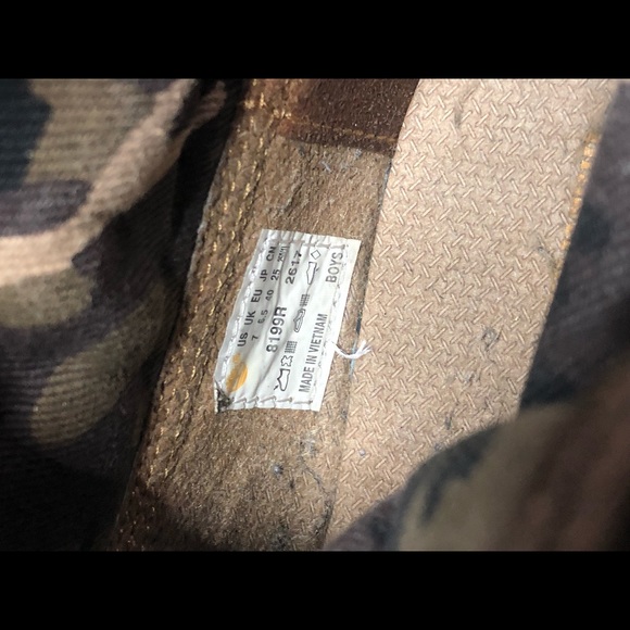 Men’s camo timberlands in NEW CONDITION - Picture 7 of 10